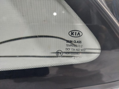 Стекло кузовное глухое левое Kia Ceed JD (2012-2018)  Ceed 87810A2600