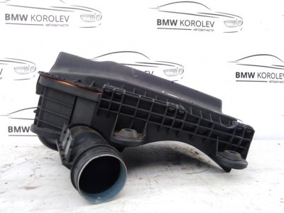 Корпус воздушного фильтра  E90 13717556547