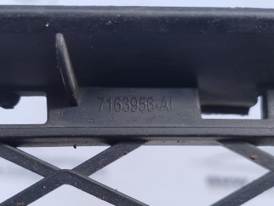 Решетка в бампер BMW X5 E70  51117163956