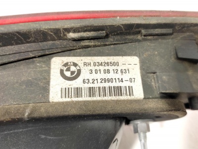 Фонарь в крышку багажника правый X1E84 63212990114