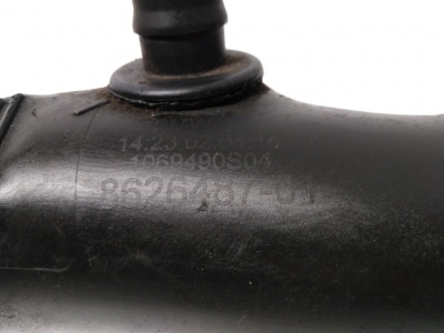 Патрубок интеркулера F15  13718626487